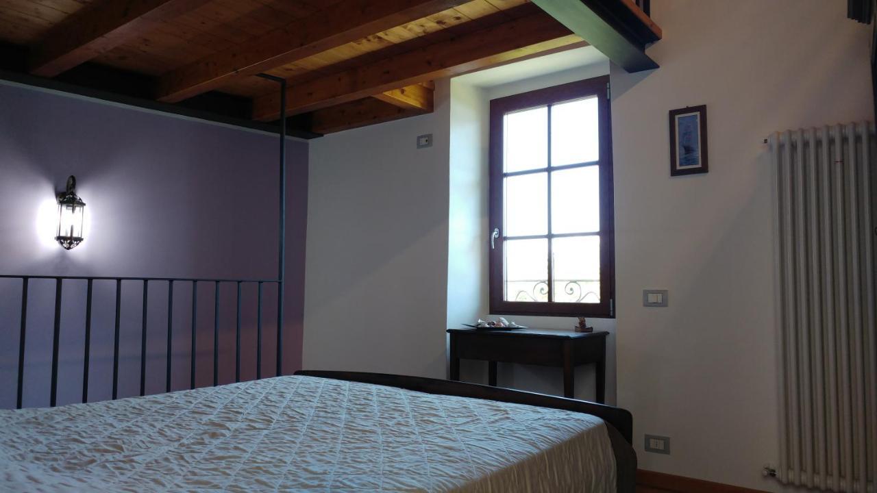 La Casa Delle Fate Villa Cremia Exteriör bild