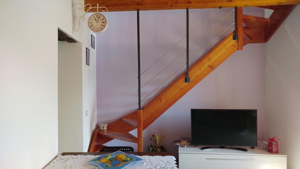 La Casa Delle Fate Villa Cremia Exteriör bild