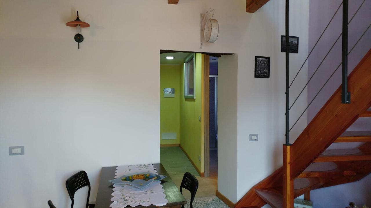 La Casa Delle Fate Villa Cremia Exteriör bild